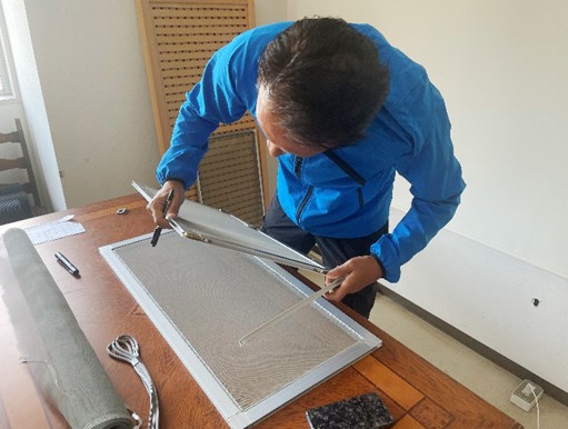 網戸のサッシ修理